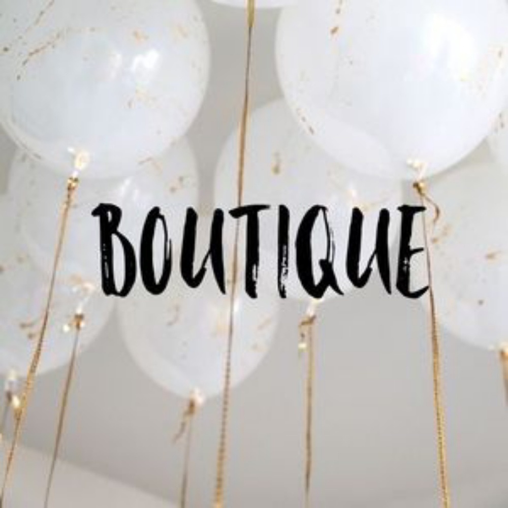 Meet your Posher, Natasha- Welcome to my closet!